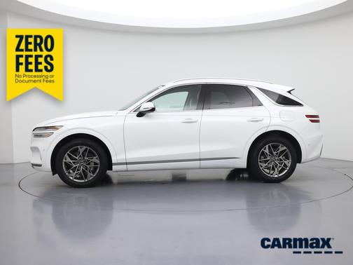 White 2023 Genesis GV70