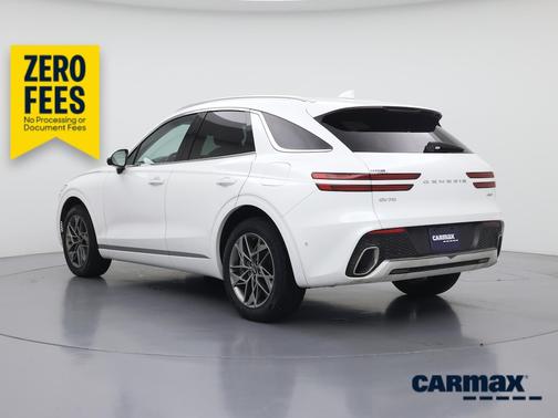 White 2023 Genesis GV70