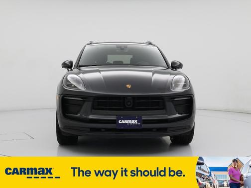 2022 Porsche Macan