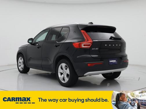 2020 Volvo XC40 T4 Momentum