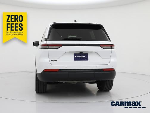 White 2023 Jeep Grand Cherokee Altitude