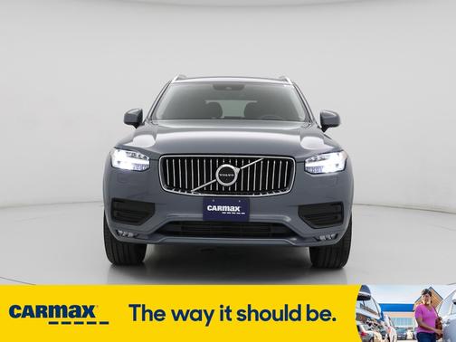 2020 Volvo XC90 T6 Momentum