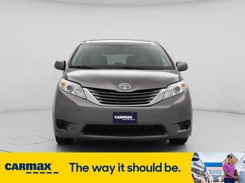 2015 Toyota Sienna LE