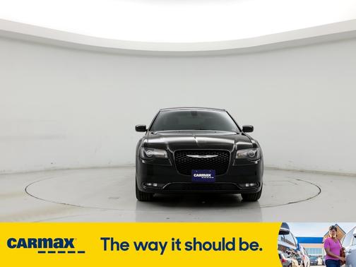 2019 Chrysler 300 S