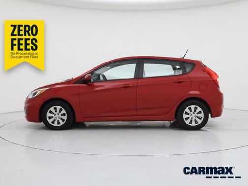Red 2016 Hyundai Accent SE
