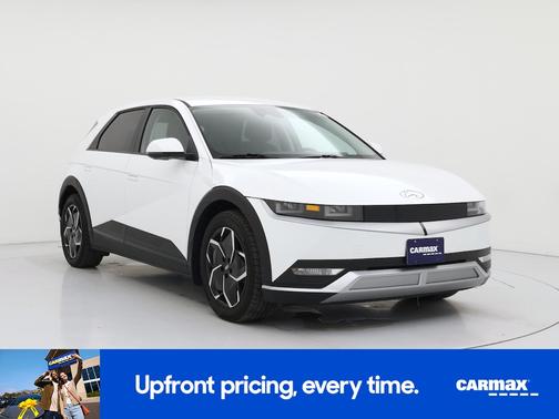 White 2024 Hyundai IONIQ 5 SE