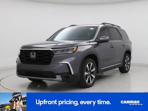 Gray 2025 Honda Pilot Elite