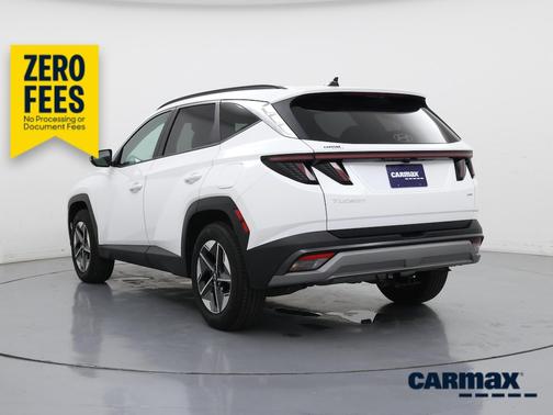 White 2025 Hyundai TUCSON SEL Convenience