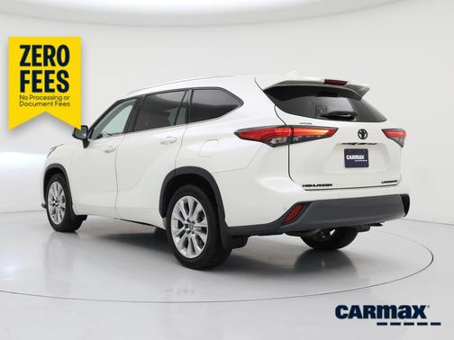 White 2021 Toyota Highlander Limited