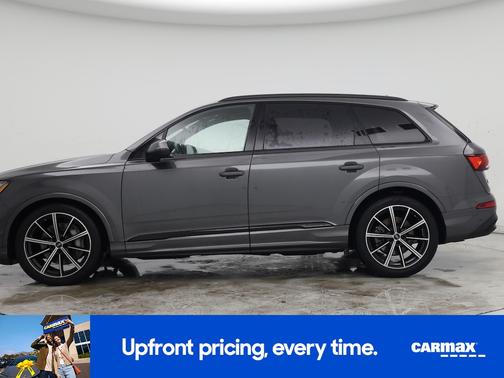 Gray 2021 Audi Q7 Prestige