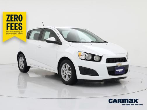 White 2015 Chevrolet Sonic LT