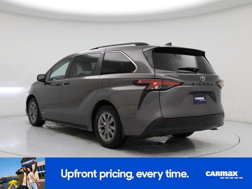 2021 Toyota Sienna LE