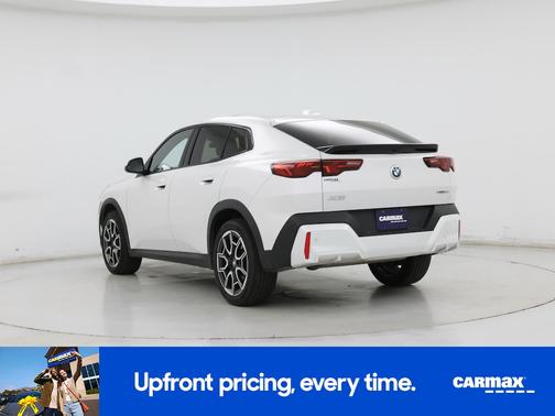 White 2025 BMW X2 M35i