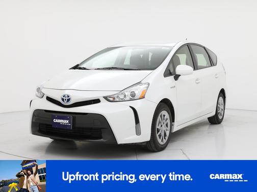 2015 Toyota Prius v Five