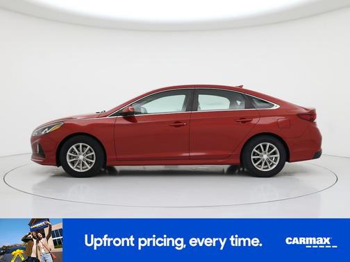 Red 2018 Hyundai SONATA SE