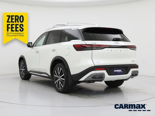White 2025 INFINITI QX60 Sensory