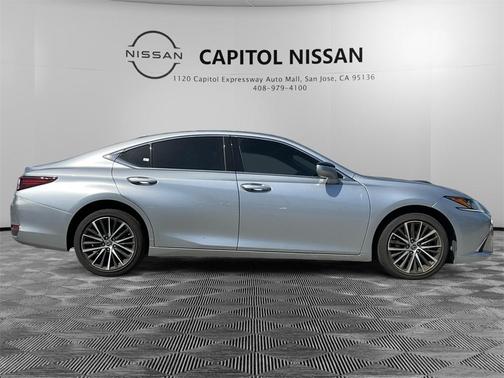 2023 Lexus ES 250 250