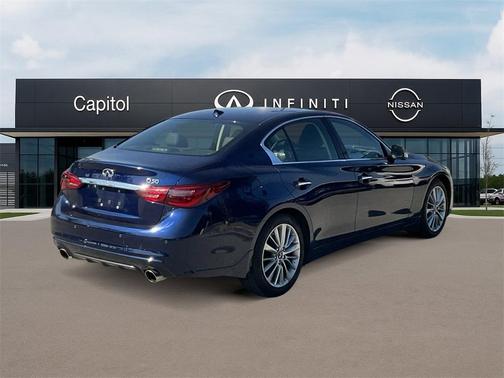 2022 INFINITI Q50 LUXE