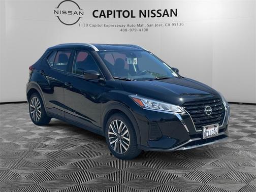 2022 Nissan Kicks SV