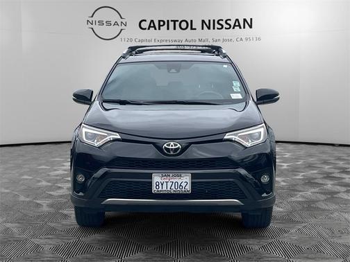 2017 Toyota RAV4 SE