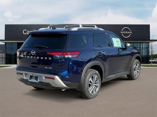 2025 Nissan Pathfinder SL