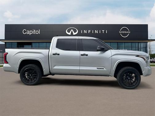 2023 Toyota Tundra Hybrid Capstone