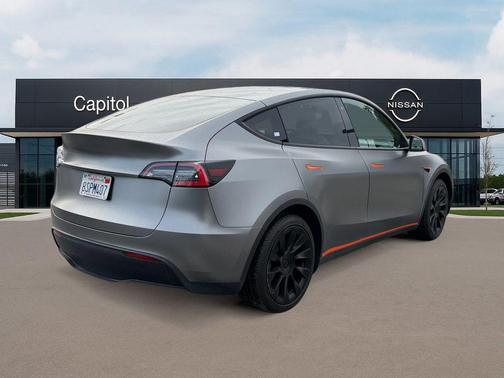 2020 Tesla Model Y Long Range
