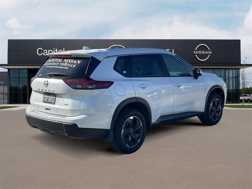 2024 Nissan Rogue SV