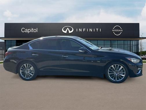 2023 INFINITI Q50 LUXE