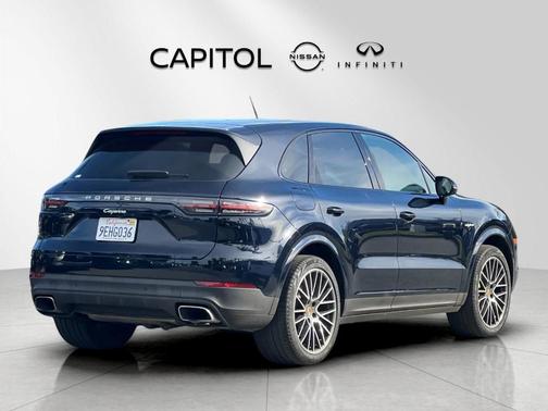 Moonlight Blue Metallic 2023 Porsche Cayenne AWD