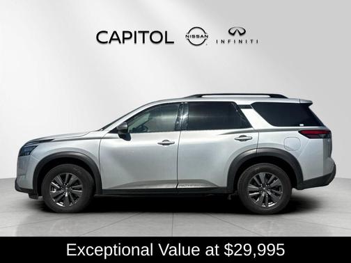 2025 Nissan Pathfinder SV