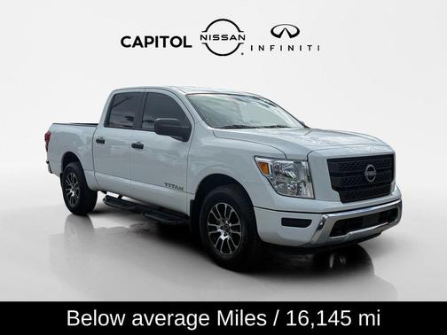 2024 Nissan Titan SV