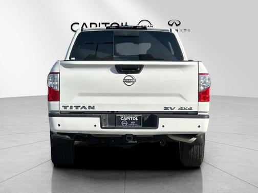 Glacier White 2024 Nissan Titan SV
