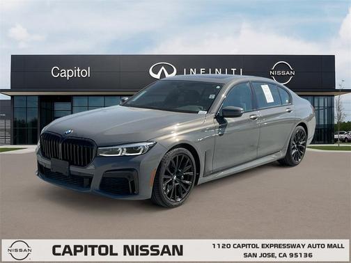2022 BMW 740 i