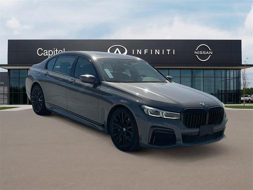 2022 BMW 740 i