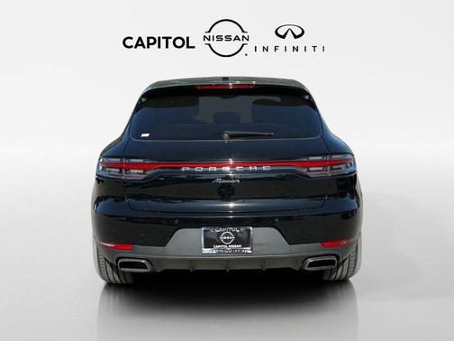 2021 Porsche Macan Base