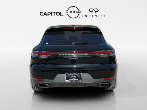 2021 Porsche Macan Base