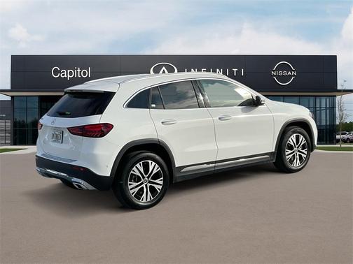2025 Mercedes-Benz GLA 250 Base