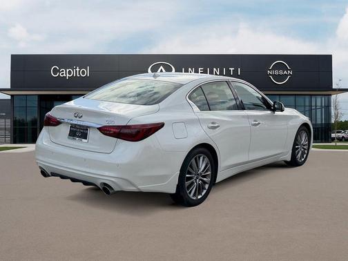 2024 INFINITI Q50 LUXE