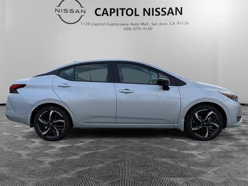 2025 Nissan Versa 1.6 SR
