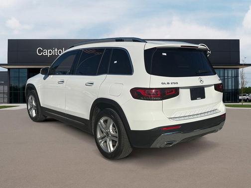 2022 Mercedes-Benz GLB 250 Base 4MATIC