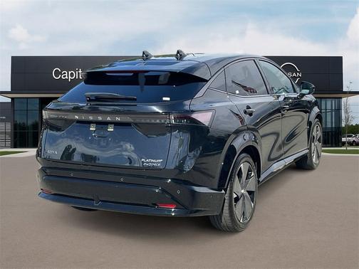2025 Nissan ARIYA PLATINUM+