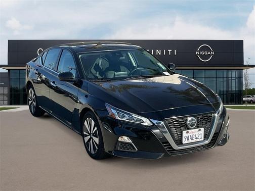 2022 Nissan Altima 2.5 SV