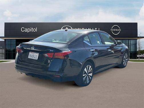 2022 Nissan Altima 2.5 SV