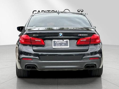 Black Sapphire Metallic 2018 BMW M550 i xDrive