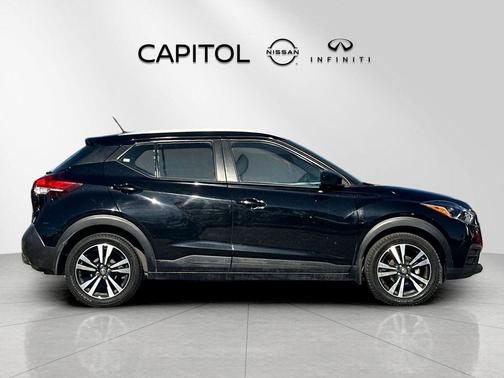 2019 Nissan Kicks SV