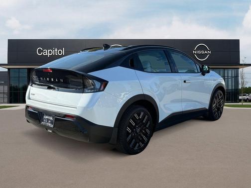 2026 Nissan Leaf PLAT+