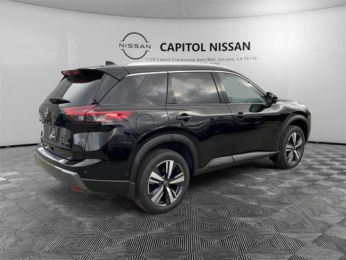 2025 Nissan Rogue SL