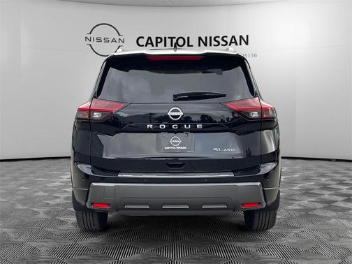 2025 Nissan Rogue SL