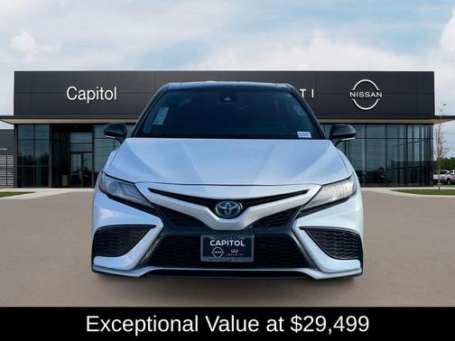 2022 Toyota Camry Hybrid XSE